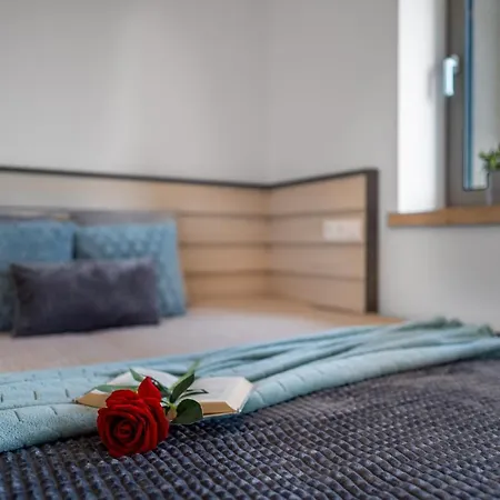 Laskara Garden By Prague Forest Appartement