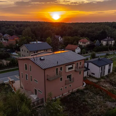 Laskara Garden By Prague Forest *