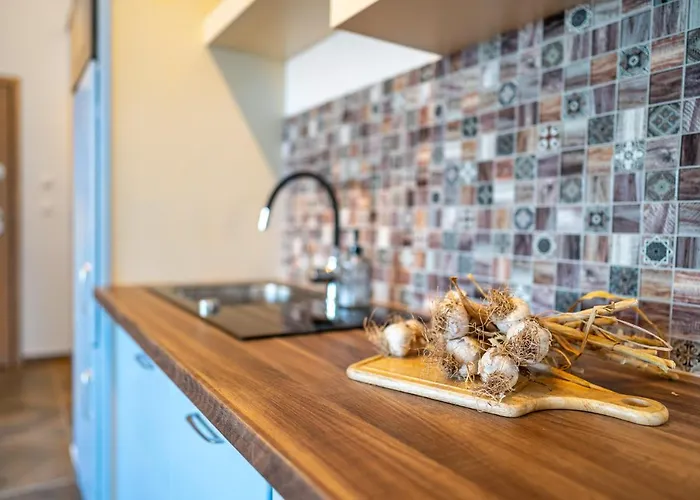 Laskara Garden By Prague Forest شقة Nové Jirny