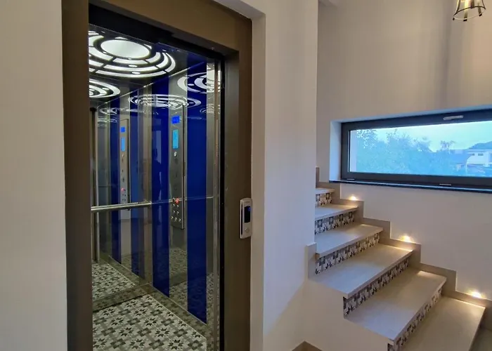 Laskara Garden By Prague Forest *