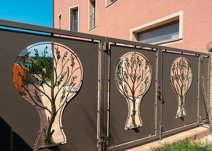 Laskara Garden By Prague Forest شقة