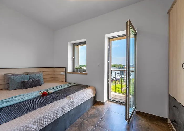 Laskara Garden By Prague Forest Nové Jirny