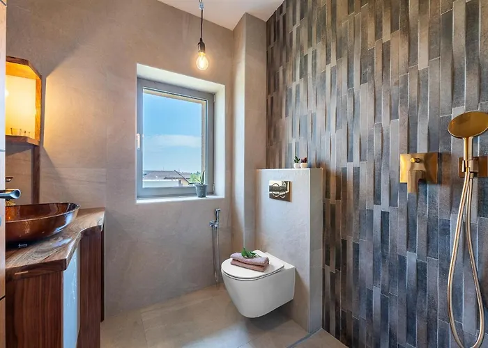 Laskara Garden By Prague Forest *