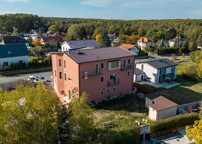 Apartment Laskara Garden By Prague Forest